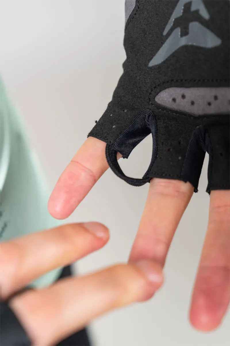 SF Gloves - CUORE of Switzerland