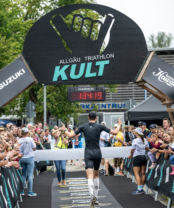 Cult Status, Home Turf & Pure Passion: Finn Sattler Racing The Allgäu Triathlon In A CUORE Tri Suit